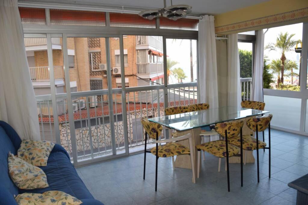 Apartamento en el Paseo Marítimo de Benidorm Exterior foto